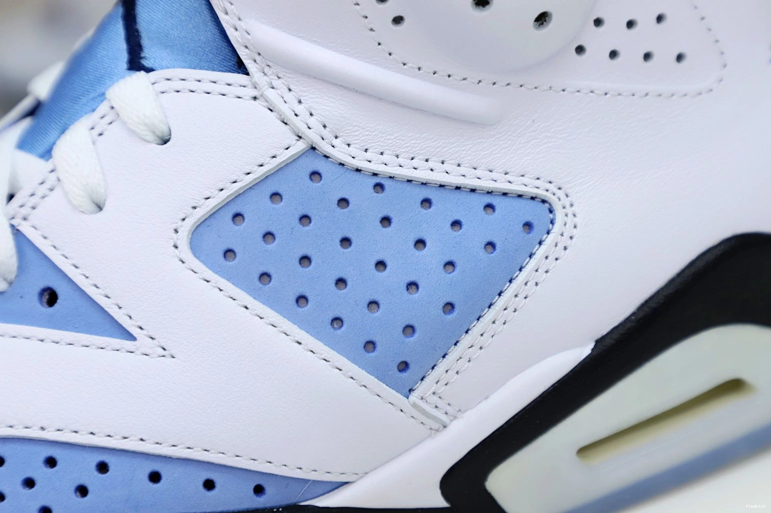 6 AIR 'UNC RETRO JORDAN HOME' 1103